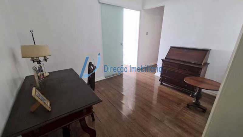 Apartamento à venda com 4 quartos, 222m² - Foto 12