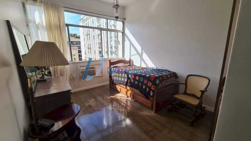 Apartamento à venda com 4 quartos, 222m² - Foto 18