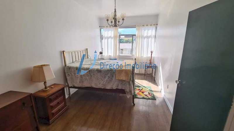 Apartamento à venda com 4 quartos, 222m² - Foto 15