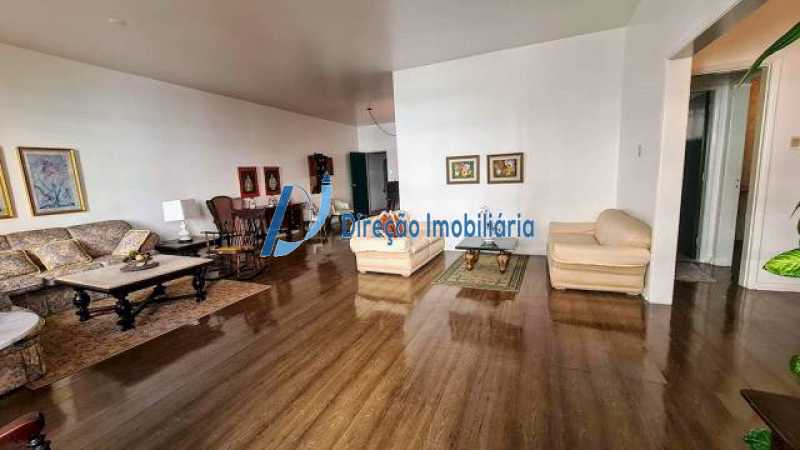 Apartamento à venda com 4 quartos, 222m² - Foto 1