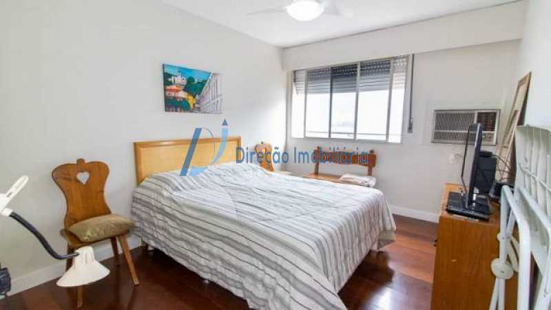 Apartamento à venda com 4 quartos, 181m² - Foto 9