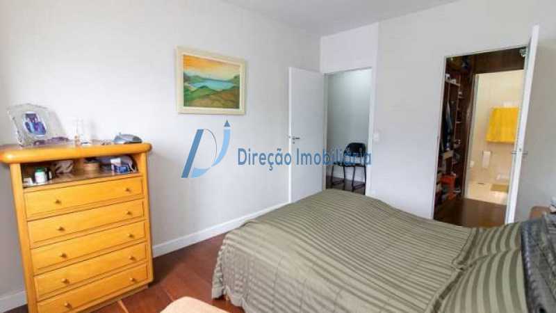 Apartamento à venda com 4 quartos, 181m² - Foto 12