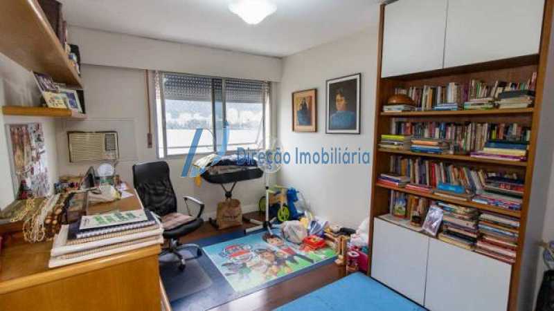 Apartamento à venda com 4 quartos, 181m² - Foto 17