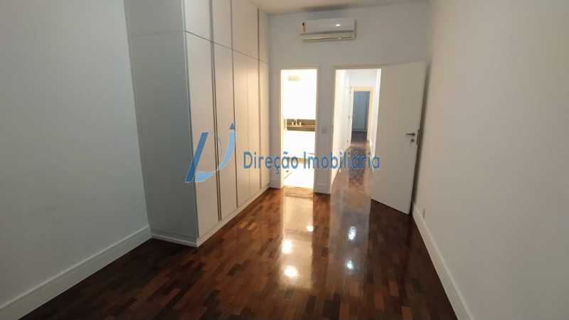 Apartamento à venda com 3 quartos, 150m² - Foto 10