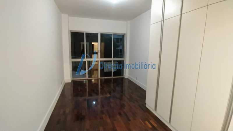 Apartamento à venda com 3 quartos, 150m² - Foto 8