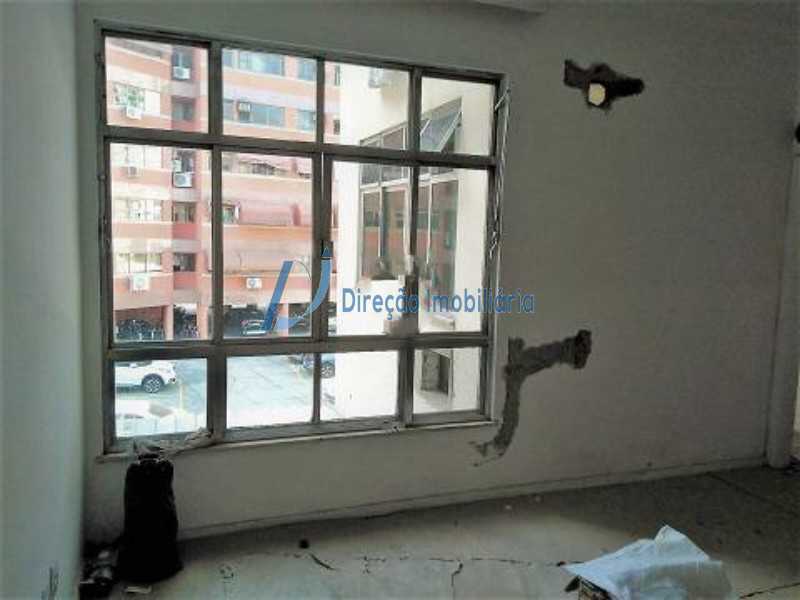 Apartamento à venda com 2 quartos, 67m² - Foto 2