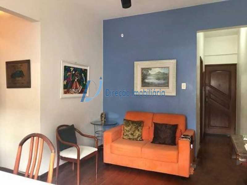 Apartamento à venda com 2 quartos, 68m² - Foto 2