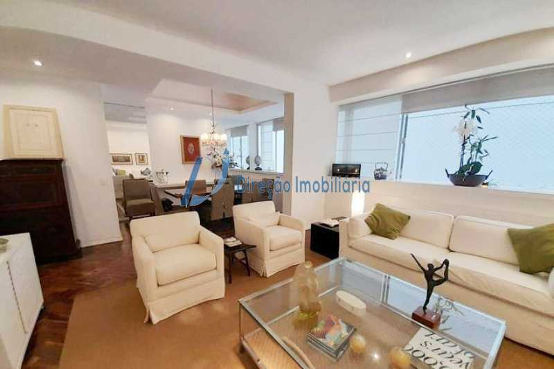 Apartamento à venda com 4 quartos, 135m² - Foto 2