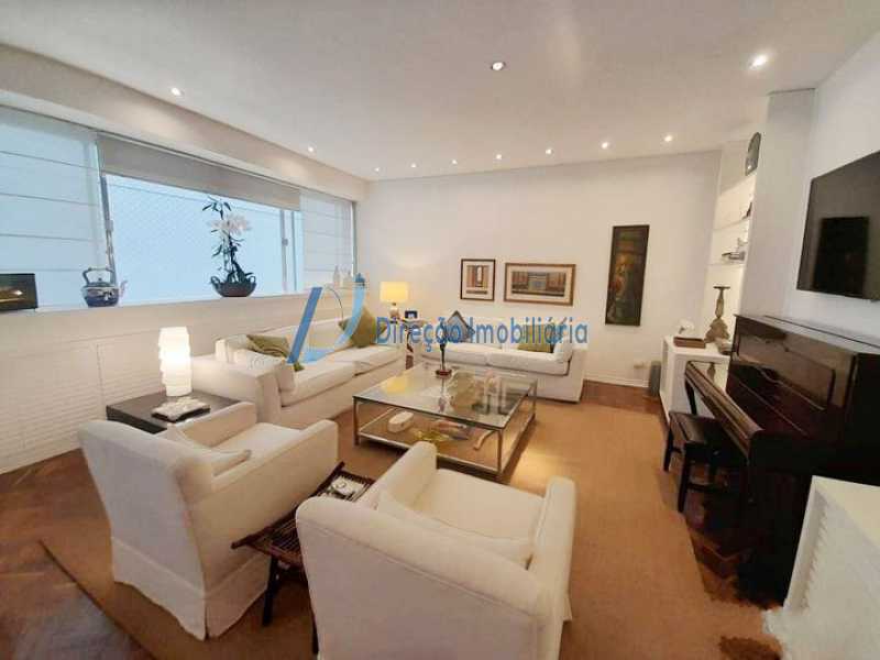 Apartamento à venda com 4 quartos, 135m² - Foto 4