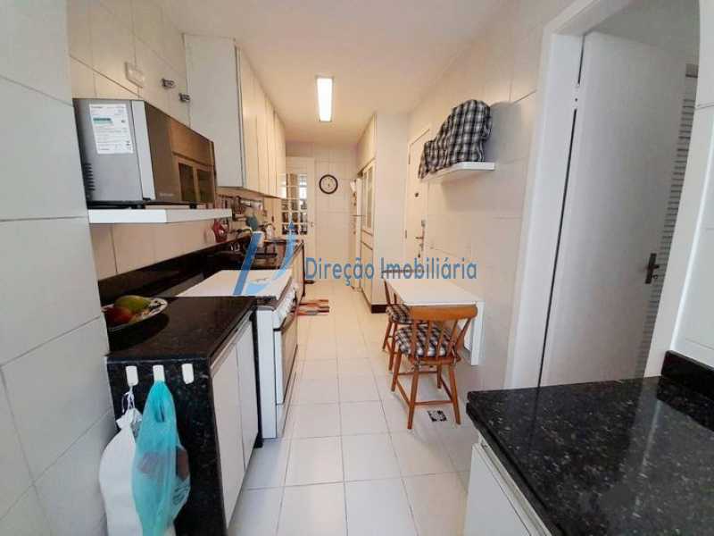 Apartamento à venda com 4 quartos, 135m² - Foto 18