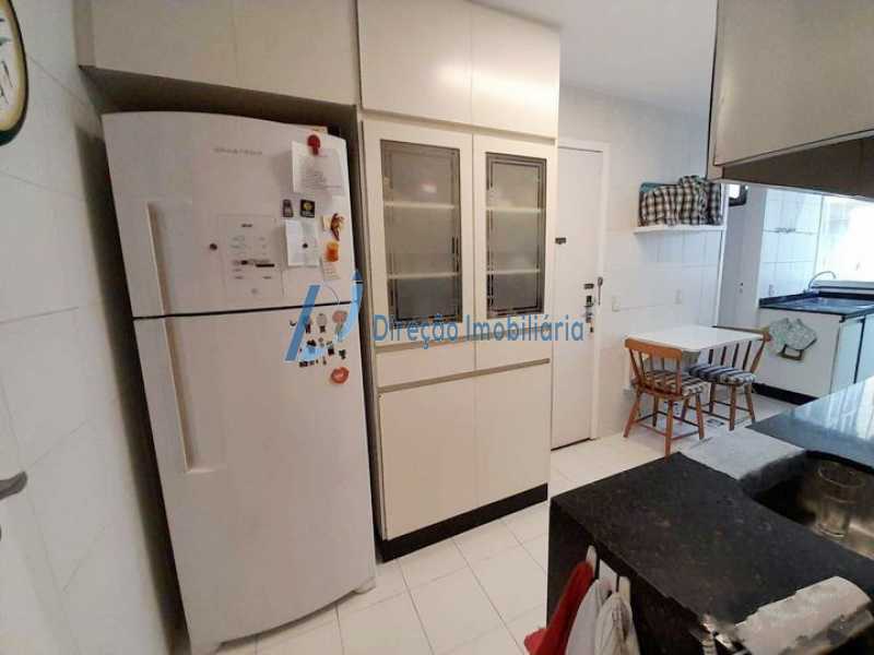 Apartamento à venda com 4 quartos, 135m² - Foto 16