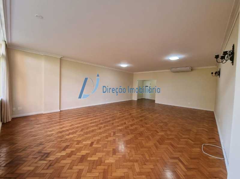 Apartamento à venda com 3 quartos, 167m² - Foto 2