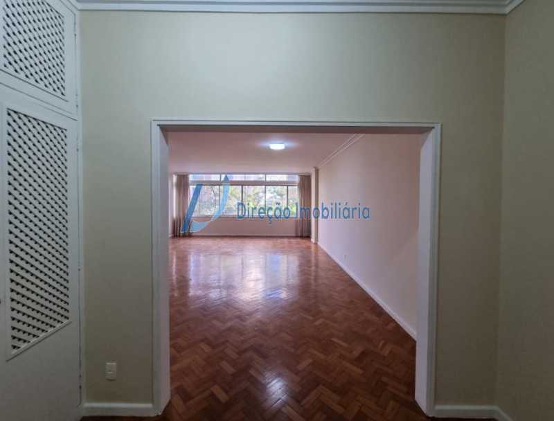 Apartamento à venda com 3 quartos, 167m² - Foto 4