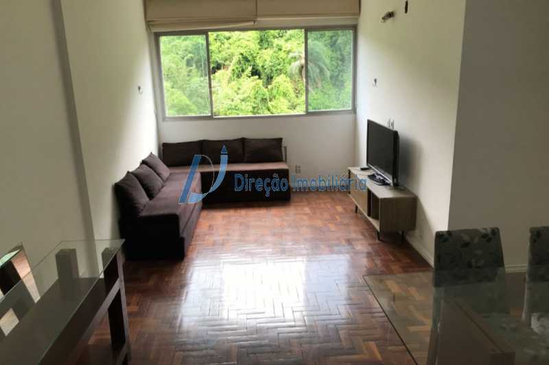 Apartamento à venda com 3 quartos, 95m² - Foto 2