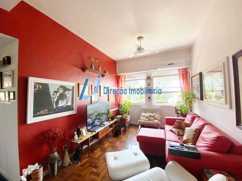 Apartamento à venda com 3 quartos, 87m² - Foto 2