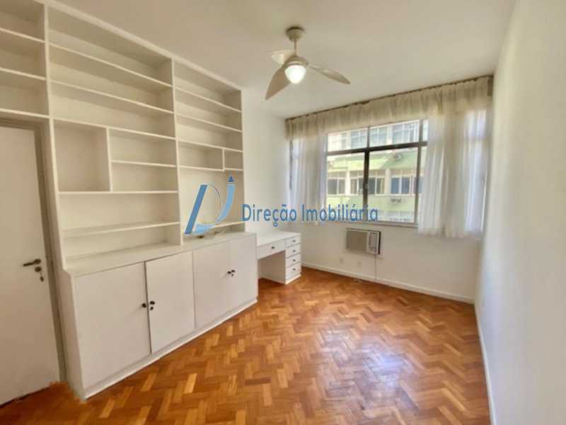 Apartamento à venda com 3 quartos, 118m² - Foto 9