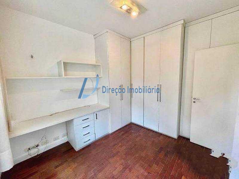 Apartamento à venda com 3 quartos, 130m² - Foto 11