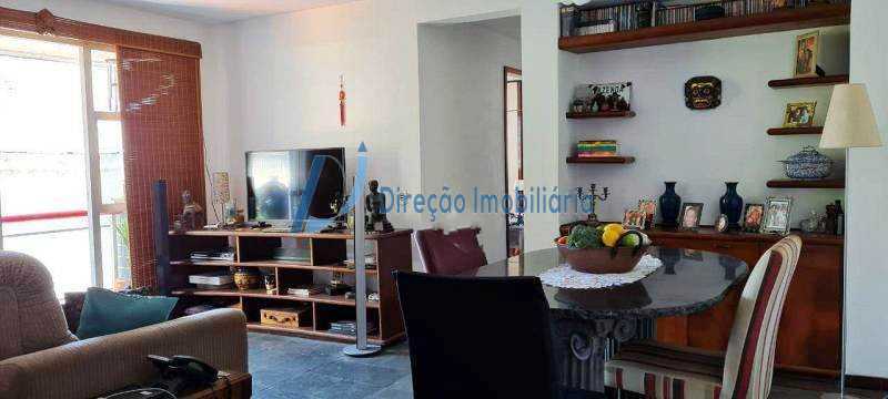 Apartamento à venda com 2 quartos, 77m² - Foto 3