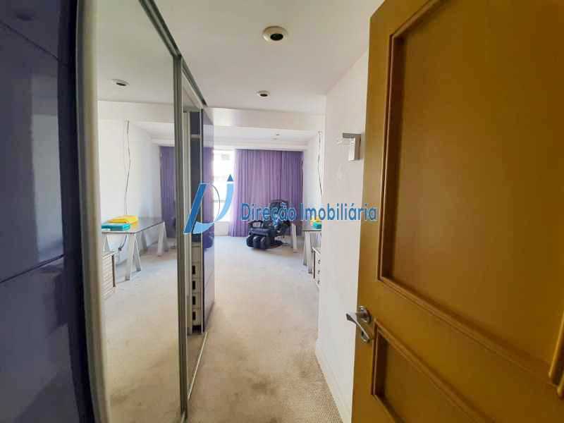 Apartamento à venda com 3 quartos, 150m² - Foto 11