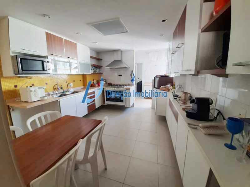 Apartamento à venda com 3 quartos, 150m² - Foto 22