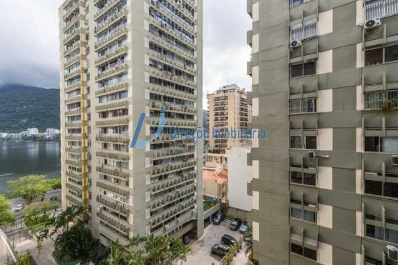 Apartamento à venda com 4 quartos, 140m² - Foto 4