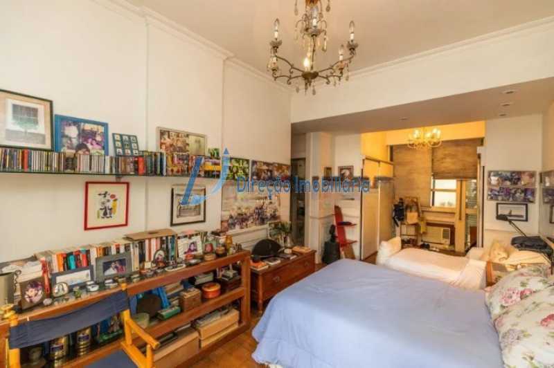 Apartamento à venda com 4 quartos, 140m² - Foto 9