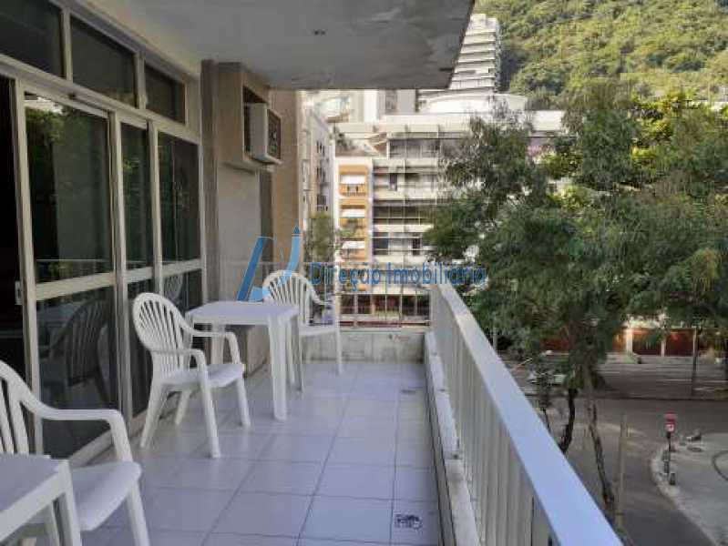 Apartamento à venda com 4 quartos, 207m² - Foto 11