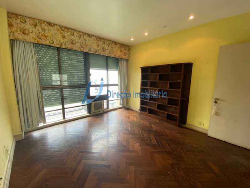 Apartamento à venda com 4 quartos, 260m² - Foto 15