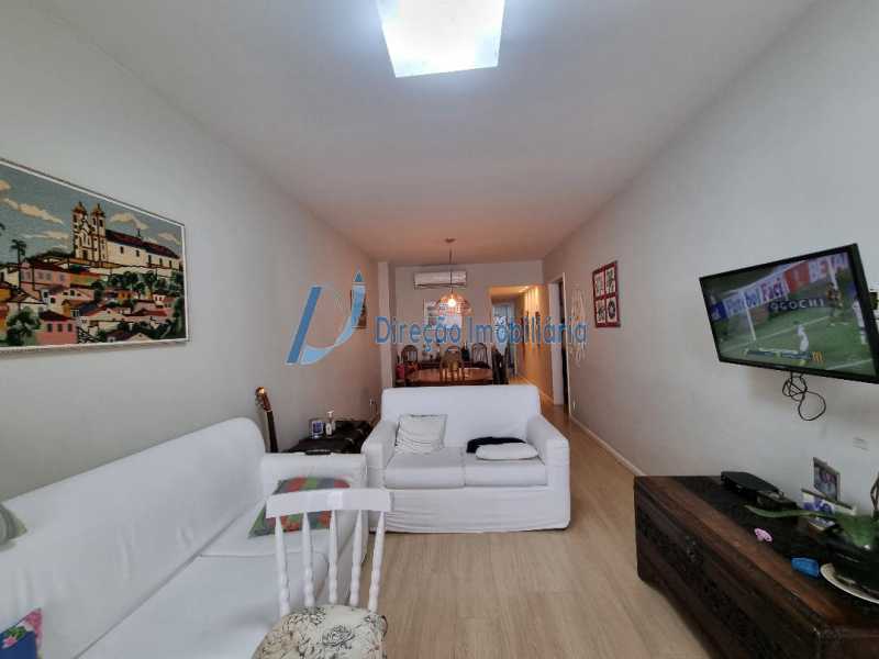 Apartamento à venda com 2 quartos, 92m² - Foto 2