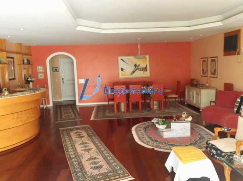 Apartamento à venda com 4 quartos, 250m² - Foto 3