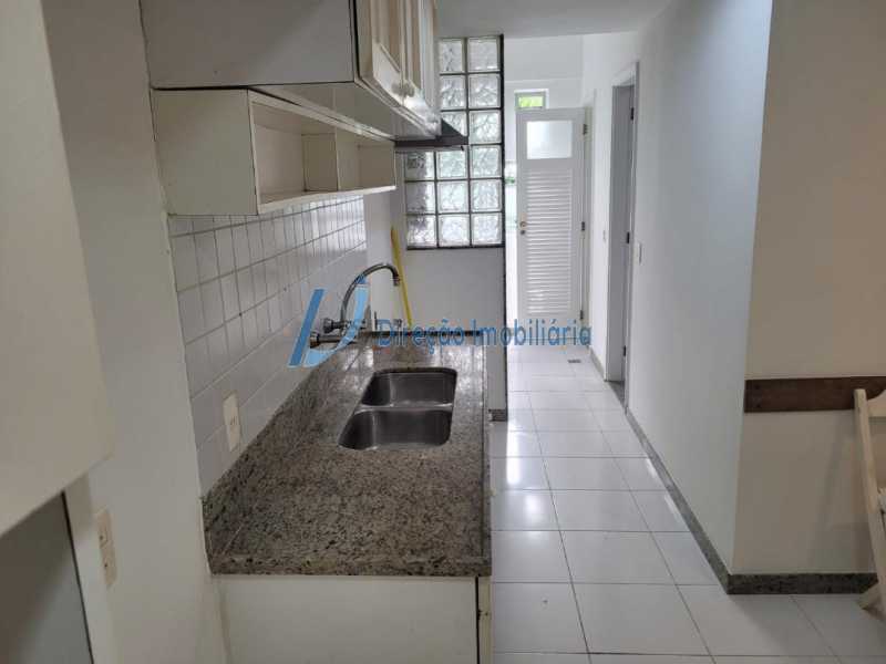 Apartamento à venda com 4 quartos, 135m² - Foto 18