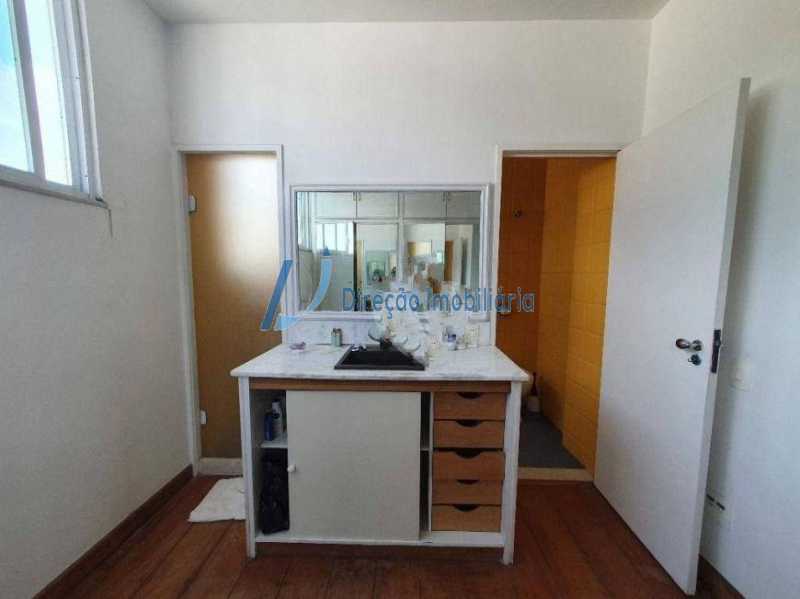 Cobertura à venda com 3 quartos, 240m² - Foto 17