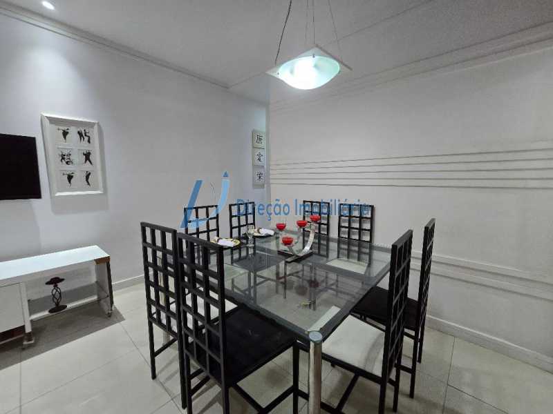 Apartamento à venda com 2 quartos, 77m² - Foto 3