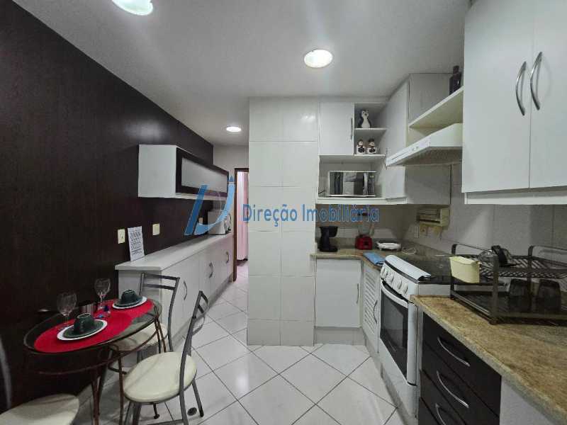 Apartamento à venda com 2 quartos, 77m² - Foto 21