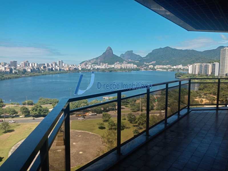 Apartamento à venda com 4 quartos, 225m² - Foto 1