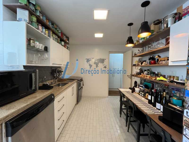 Apartamento à venda com 3 quartos, 119m² - Foto 26