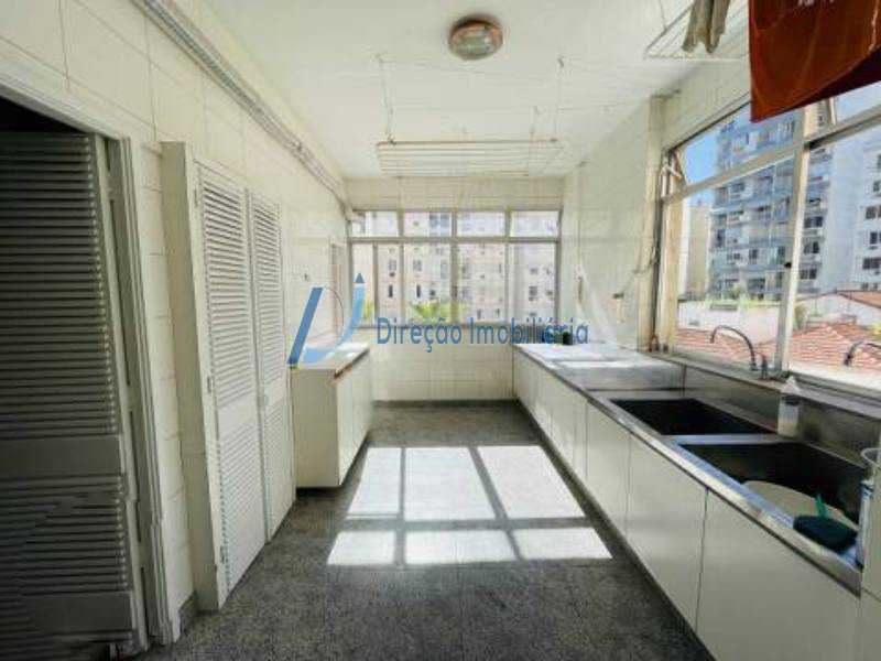 Apartamento à venda com 4 quartos, 270m² - Foto 23