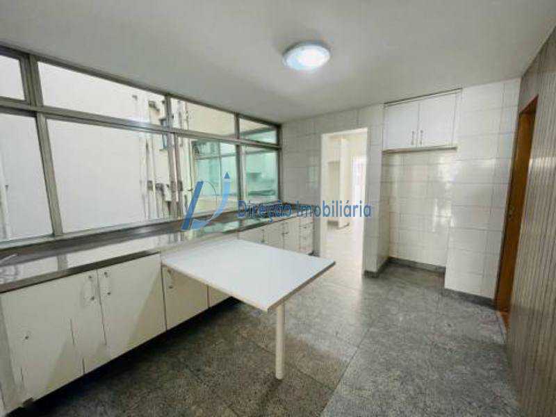 Apartamento à venda com 4 quartos, 270m² - Foto 21