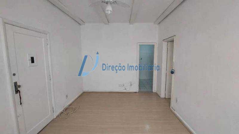 Apartamento à venda com 2 quartos, 66m² - Foto 2