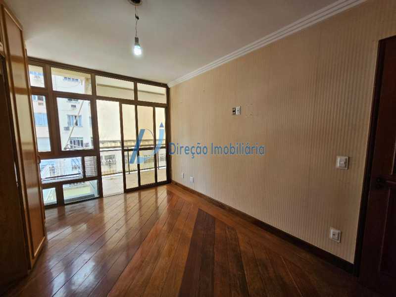 Apartamento à venda com 4 quartos, 169m² - Foto 15