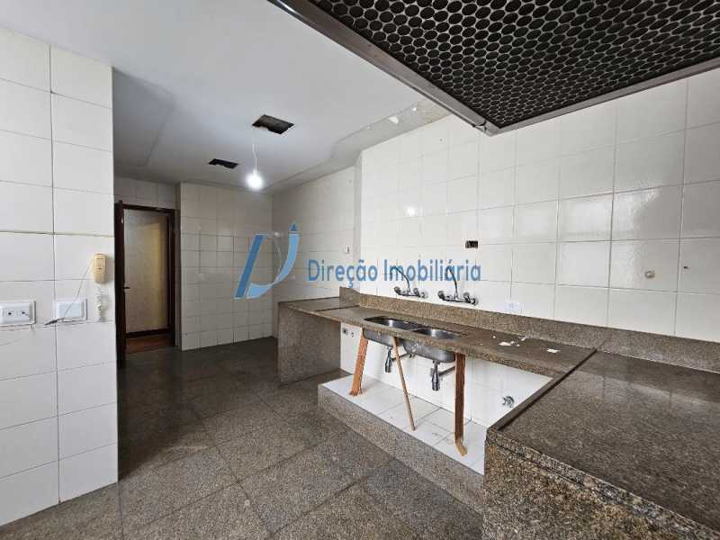 Apartamento à venda com 4 quartos, 169m² - Foto 23