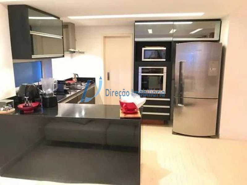 Apartamento à venda com 2 quartos, 120m² - Foto 17