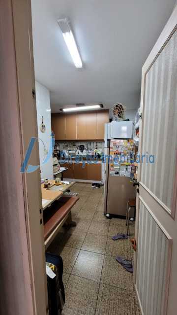 Apartamento à venda com 3 quartos, 119m² - Foto 16