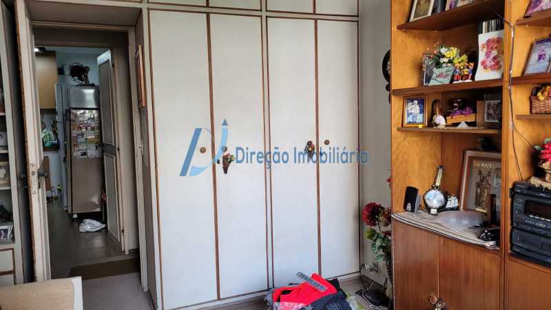 Apartamento à venda com 3 quartos, 119m² - Foto 10