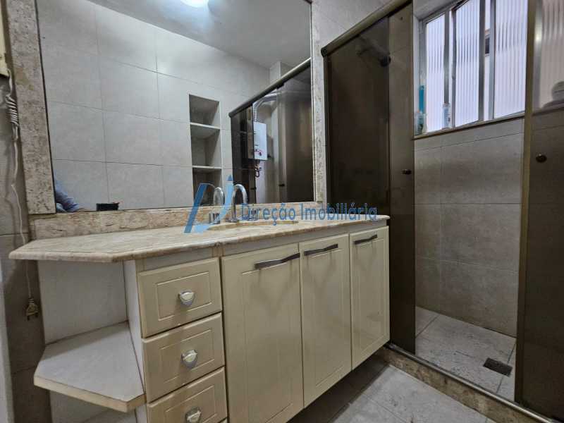 Apartamento à venda com 4 quartos, 219m² - Foto 20