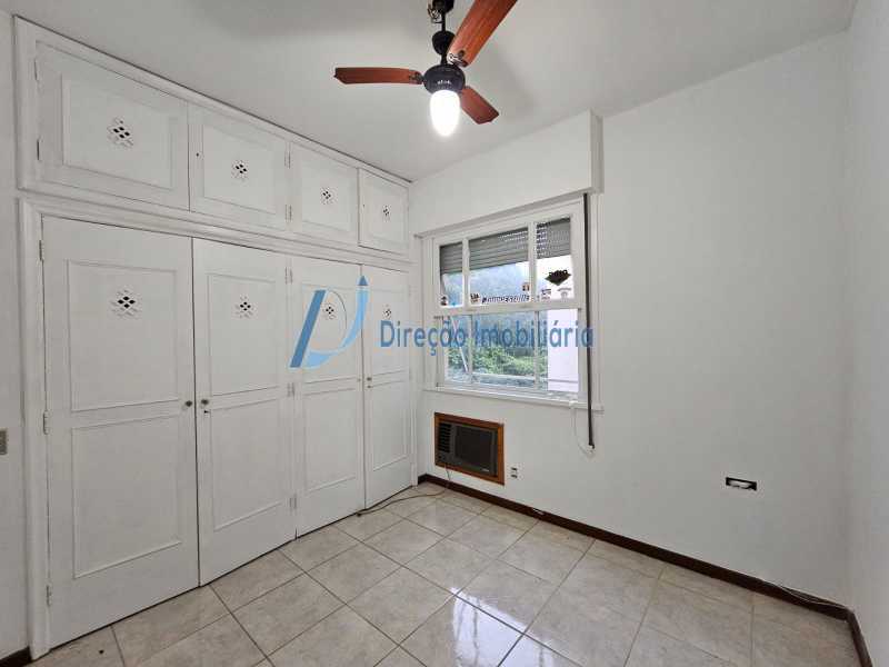 Apartamento à venda com 4 quartos, 219m² - Foto 16