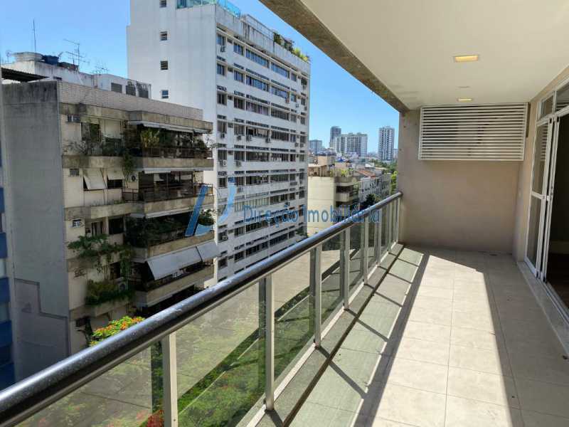 Apartamento à venda com 4 quartos, 182m² - Foto 1