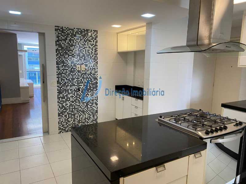 Apartamento à venda com 4 quartos, 182m² - Foto 21