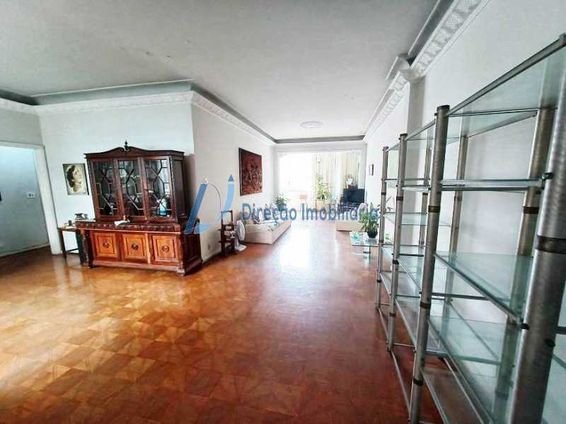 Apartamento à venda com 3 quartos, 110m² - Foto 2