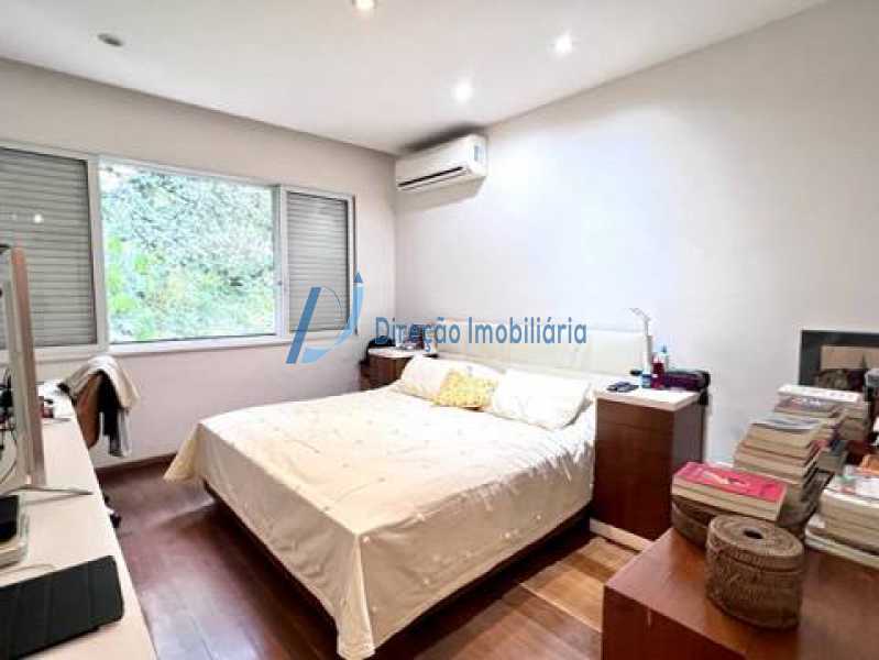 Apartamento à venda com 4 quartos, 240m² - Foto 11